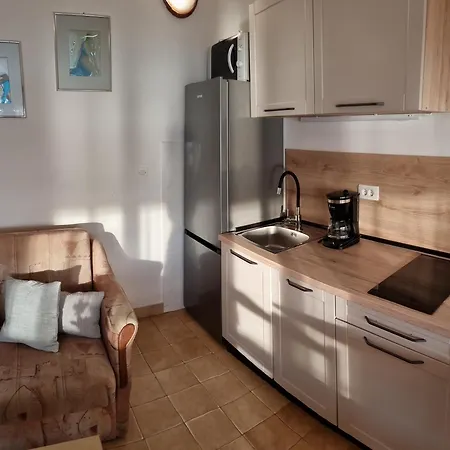 Suzana Apartman Supetarska Draga