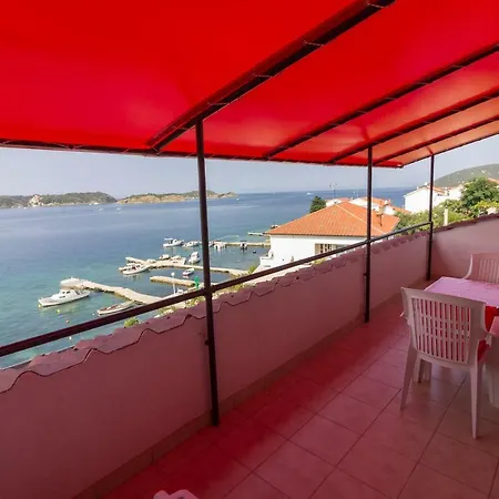 Suzana * Supetarska Draga